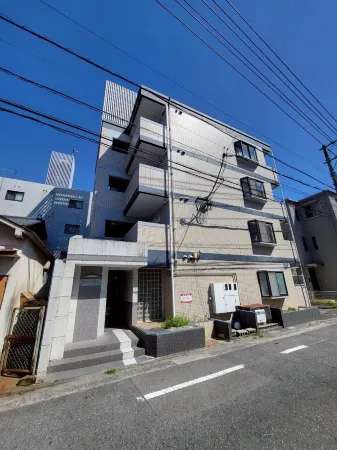 GuestHouseAQUA101 Отели рядом со станцией JR Shin-Inokuchi Station