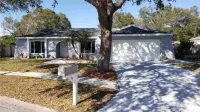 Entire House -Private Pool 3 Bedrooms 2 Baths