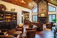 The Dogwood Inn