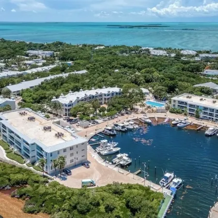 Mariner’s Club, Key Largo Home!!! 4Bedroom 4Bathroom Tropical Oasis