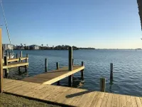 Key Allegro charmer! Surrounded by Water!