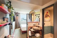 Me and All Hotel Berlin East Side, by Hyatt