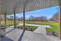 Upscale and Quiet Paducah Retreat on 15 Acres! - Homestays