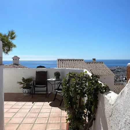 Apartment in Nerja with Sea Views & Pool