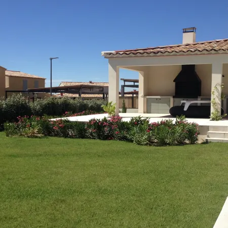 Villa in Malaucène near Mont Ventoux