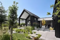 Superbe Villa Piscine Intérieure - Villas