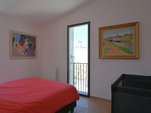 Villa in Malaucène with Heated Pool - ヴィラ