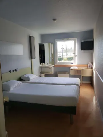 Ibis Budget Dommartin-lès-Cuiseaux Hotels in Dommartin Les Cuiseaux