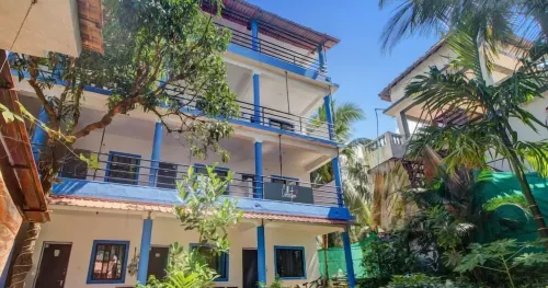 Aqua Wave by YogiTree Hotels - Parkering