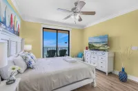 Beachfront! Pools! Phoenix V! Splashpad! Sleeps 12! 2 Reserved Parking Spots! - Private Pools