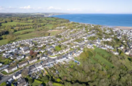 Plas Gwyn - Large Cottage Walk to Beach - Pet friendly