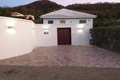 Luxury Villa-Sleeps 6-Private Pool Hotele w: 