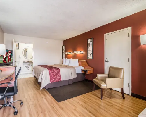 Red Roof Inn Bowling Green Hotels in Warren County