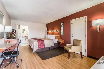 Red Roof Inn Bowling Green Hotels in 