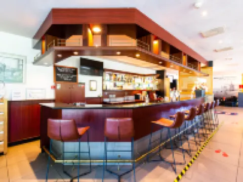 バスティオン ホテル ブレダ ブレッダのホテル