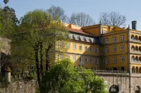 Casa da Calçada Hotels in Varzea Da Ovelha E Aliviada