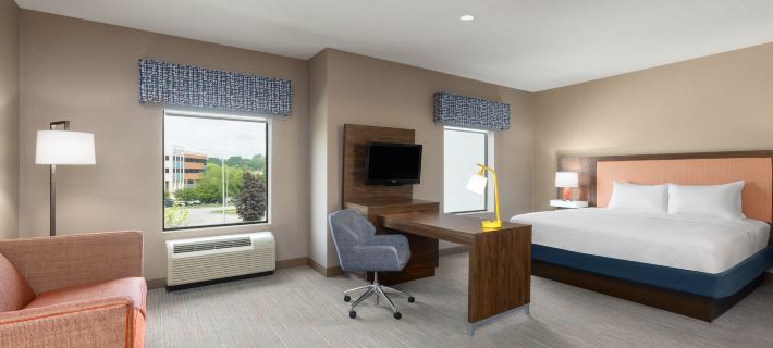 Hampton Inn & Suites Harrisburg/North Hotels in Dauphin County