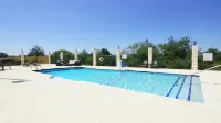 Holiday Inn Express & Suites CUERO by IHG - Family