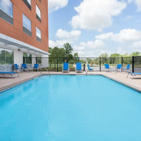 Holiday Inn Express & Suites BRYAN - COLLEGE STATION by IHG