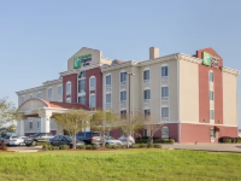 Holiday Inn Express & Suites BYRAM by IHG Hotels in Byram