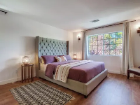 Custom 3,600sf Fallbrook Retreat: Wedding Guests•Family•Couples-Wine•Golf•Coast フォールブルックのホテル