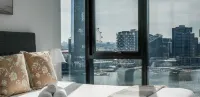 Melbourne Private Apartments - Stadium and Harbour Views