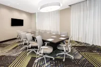 Holiday Inn Express & Suites Downtown Ottawa East Các khách sạn ở Ottawa