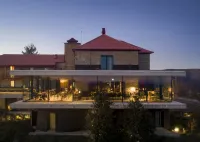 Casa de São Lourenço - Burel Panorama Hotel - Member of Design Hotels - Bar