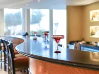 Novotel Cairo Airport - С баром