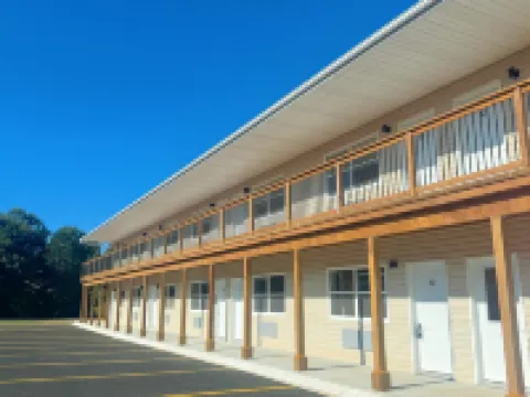 Fair Isle Motel Hotels in Queens County