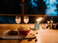 The Rusty Lantern! Enjoy peace and quiet in this cozy mountain cabin! Free WiFi Hotel di Pendleton County