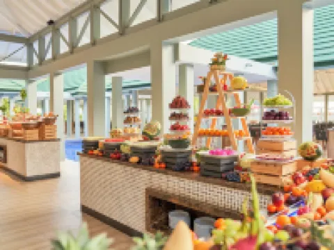 Long Beach Laamu Hotels in Gan