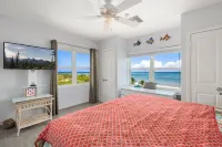 Newly Renovated Penthouse: Peace, Love, and the Beach Await YouBest View NWP - 3-Star