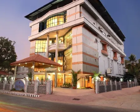 ホテル フォート クイーン エルナクラムのホテル