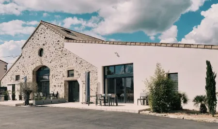 "La Petite Félixière" à 25 Min du Puy du Foù, 10 Min de Cholet, et 35 Min de Nantes Отели в г. Севрмуан