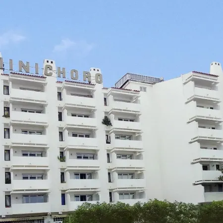 Cheerfulway Minichoro Apartamentos Отели рядом с достопримечательностью «Монтешору»