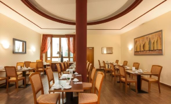 Palm Premium Hotel & Apartments