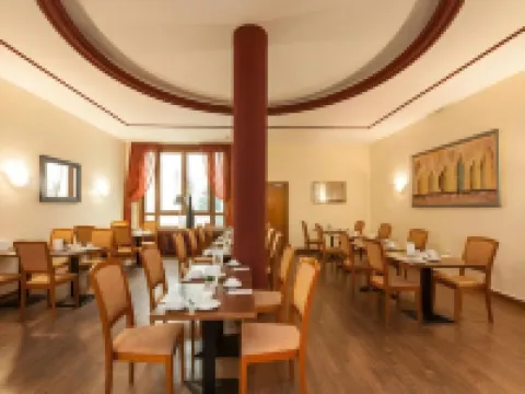 Palm Premium Hotel & Apartments