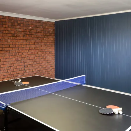 Country 4-Bed Homestead with Games Room & Views Отели в г. Тентерфилд