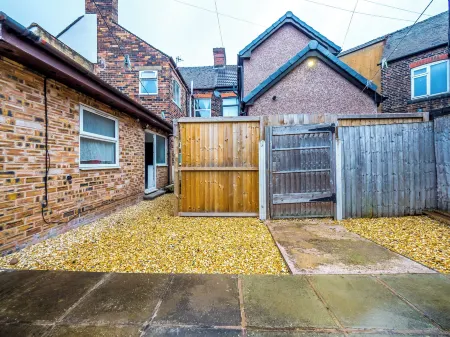 Ensuite5 Woodhouse private bath 2kitchen Отели рядом с достопримечательностью «The Excel Academy»