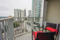 Midtown Atlanta 1Br Skyline Balcony Corner Condo by Piedmont Park Luxe Pad - Apartment