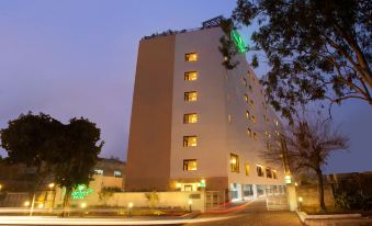 Lemon Tree Hotel Chandigarh