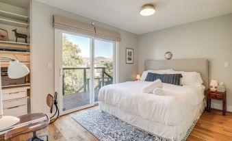 Steps to Ocean: Luxe Family Home in Half Moon Bay!