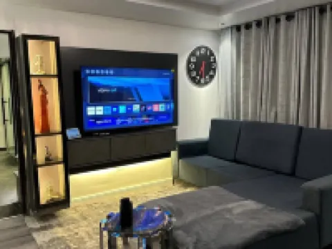 Luxurious Abuja Apartment With Private Entrance & Central AC Hotels in Abuja