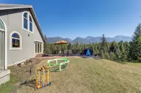 On 160 Acres w/ Creeks & Trails: Scenic Ronan Gem! - Wifi