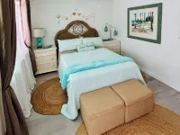 Beautifully furnished Treasure Cay 2bd 2bth condo with 36’ boat slip! Hotels in Great Abaco
