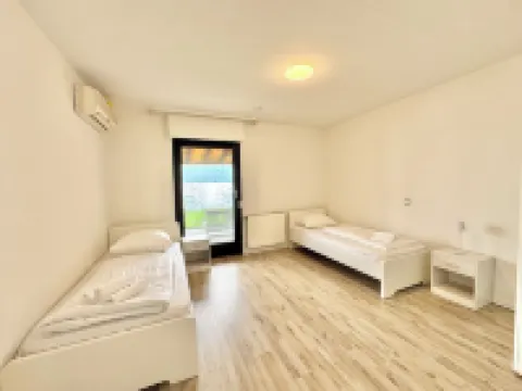 Modern Villa in Heusenstamm -  Casas de vacaciones