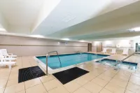 Country Inn & Suites by Radisson, Harrisburg - Hershey West, PA - Pools