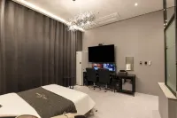 Hotel Hermes at Yongin Everland Station - motel
