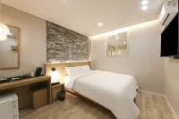 Jinju Wannabe Hotel - 3-Sterne